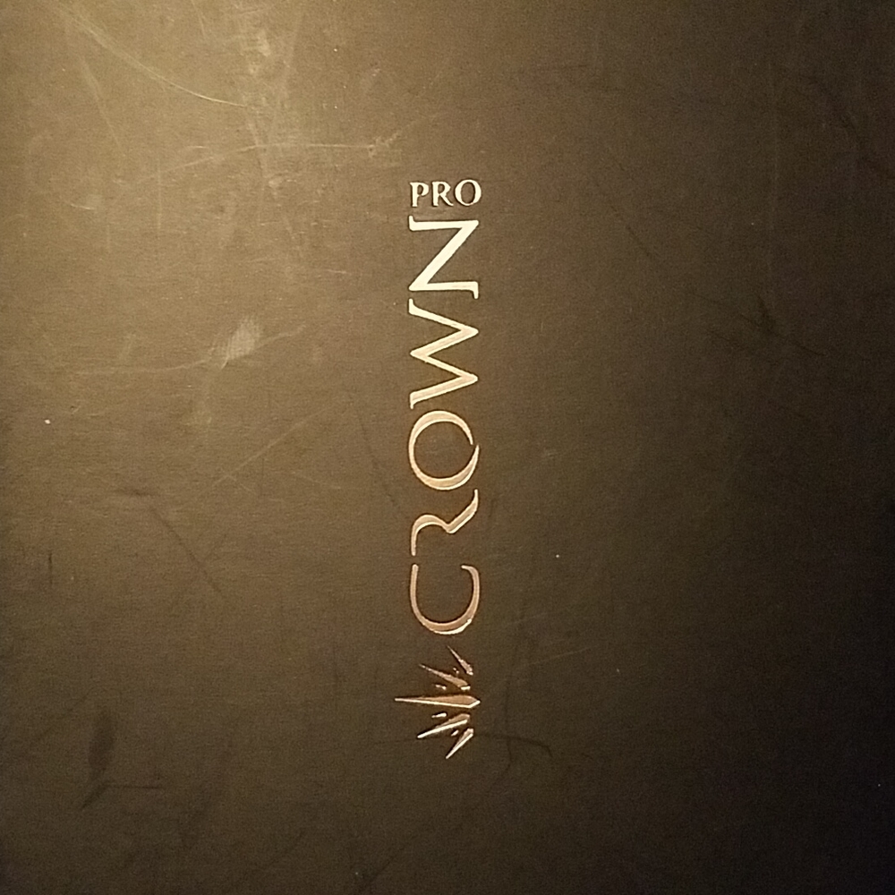 Crown Pro Eyeshadow Palette